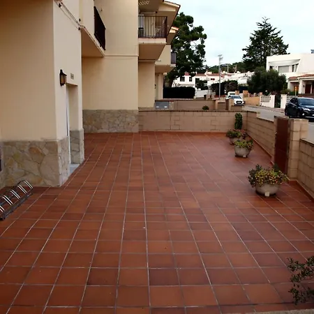 Laura Mar Apartment Palamos